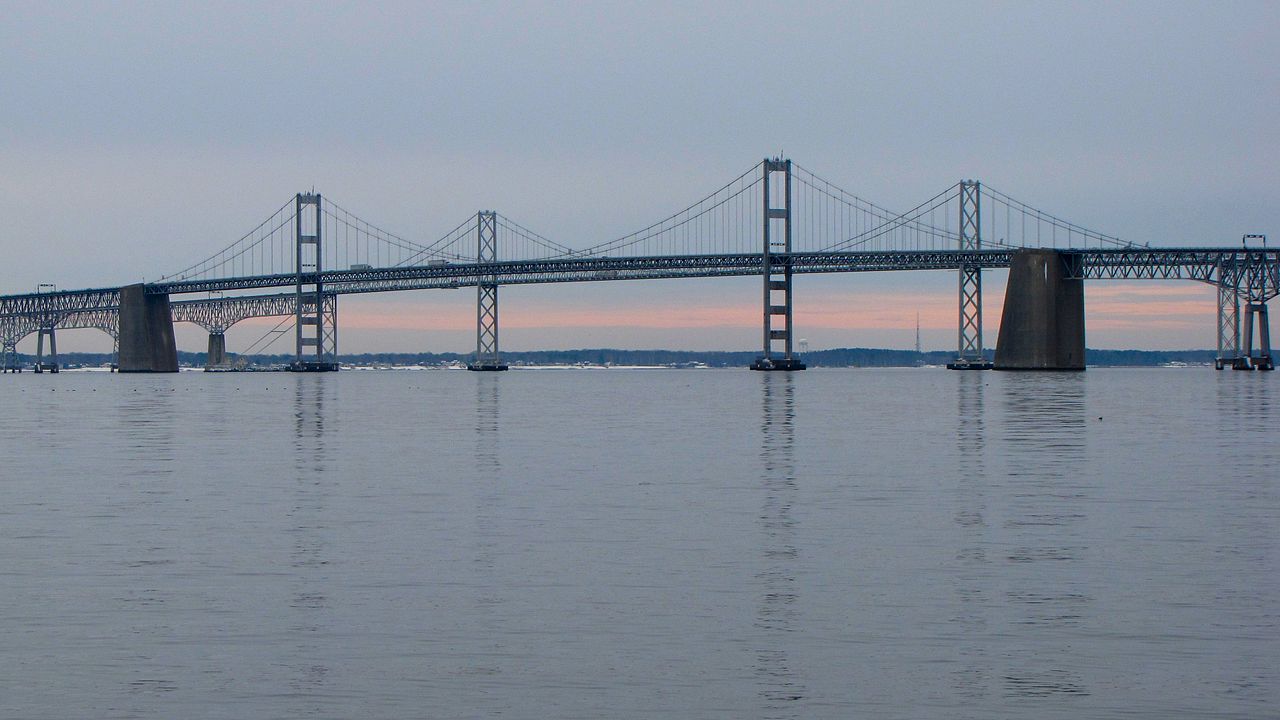 Chesapeake_Bay_Bridge_viewed_from_Sandy_Point_State_Park